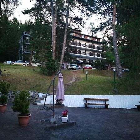 Royal Hotel Paolino Каварено Екстериор снимка